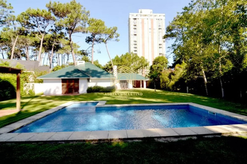 Casa En Punta Del Este, Mansa