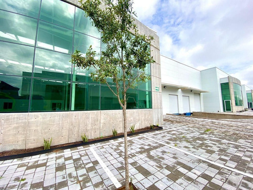 Renta Naves Industriales (455m2) | Parque Industrial | Carr. Qro Mex | $40mil