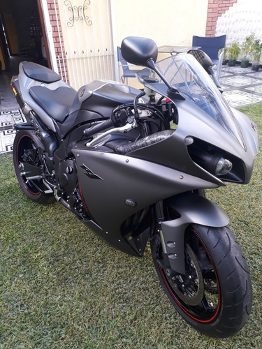 Yamaha R1
