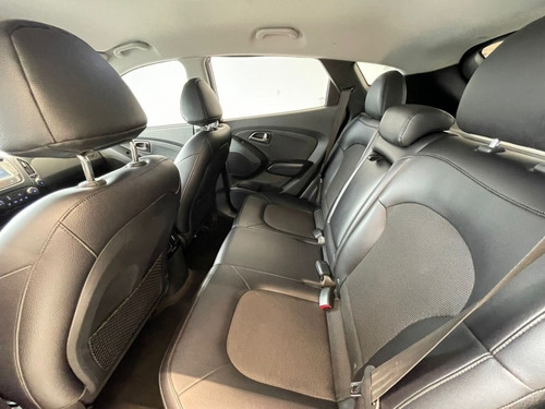Imagem 13 de 15 de Hyundai Ix 35 Gl Aut