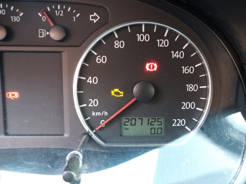 Imagem 10 de 12 de Volkswagen Polo Hatch. 1.6 8v (flex)