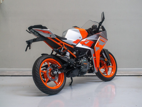 Imagen 4 de 15 de Ktm Rc 200- Anticipo + 18 Cts Fijas Y Sin Interes