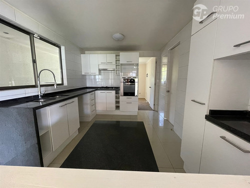 Excelente Casa Aislada En Arriendo De 5d,4b En Padre Hurtado