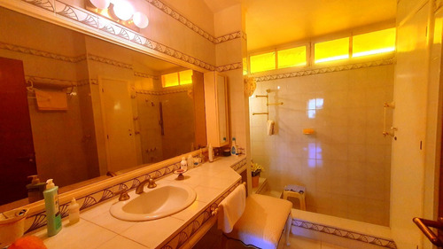Imagen 10 de 30 de Villa Allende Golf-cóndor Alto-alquiler-frente A Cancha- Amoblada-pileta- 6 Dorm-