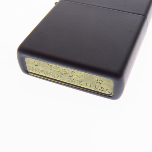 Zo10270 Zippo Black Mate Tradicional