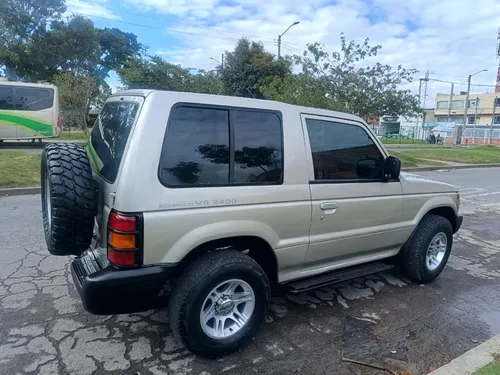 Mitsubishi Montero Mt 2400cc Aa 4x4