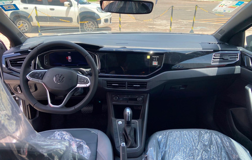 Volkswagen Nivus Highline 1.0 Turbo (aut) (flex)