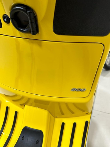 Imagen 13 de 15 de Vespa Super 300 Hpe Scooter Retro Permutas Bbva Tasa 0 %