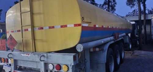 Imagem 4 de 6 de Carreta Tanque