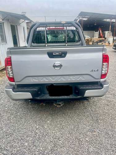 Nissan Navara D CAB MT 4x4 2.3