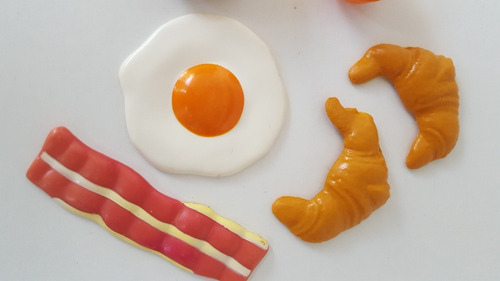 Imagen 2 de 5 de Comidas De Juguete, Desayuno.