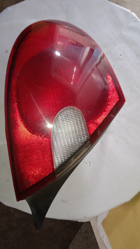 Stop Derecho Izquierdo Chrysler Neon 2002 Con Detalles