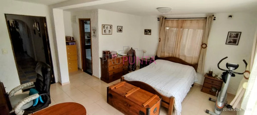 Muy Buena Casa Con Amplias Comodidades Y Construcción Ideal Para Vivienda Permanente Totalmente Equipada