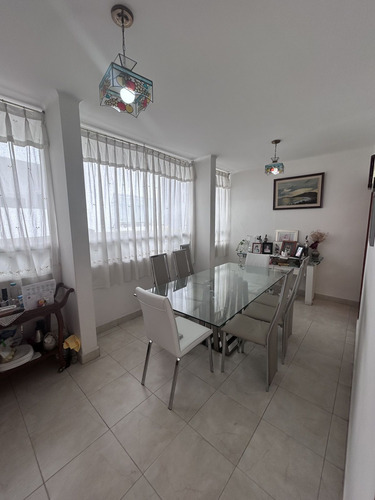 Casa De 1 Planta / En El Corazón De Balvanera/ Avenida St Andrew