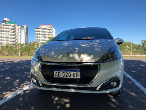 Peugeot 208 1.6 Allure