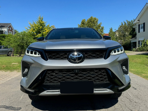 Toyota SW4 2.8 Tdi Diamante Ii 6At 7As