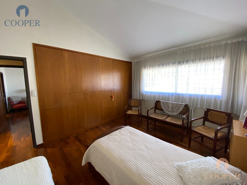 Imagen 24 de 27 de Casa De Categoría En Venta, Villa Cabrera, 4 Dormitorios