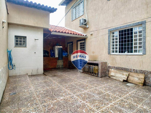 Imagem 11 de 23 de Casa Tríplex 4 Dormitórios 251m² No Bairro Padre Belizário - Ca0668