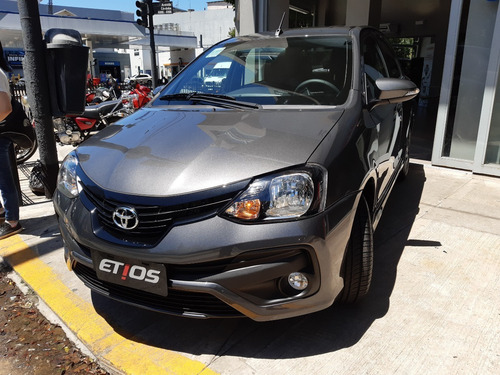 Nuevo Toyota Etios 2021 Xls Manual 5 Puertas - J