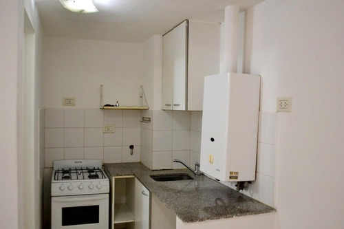 Imagen 7 de 18 de Departamento 1 Dormitorio - Planta Baja - Abasto