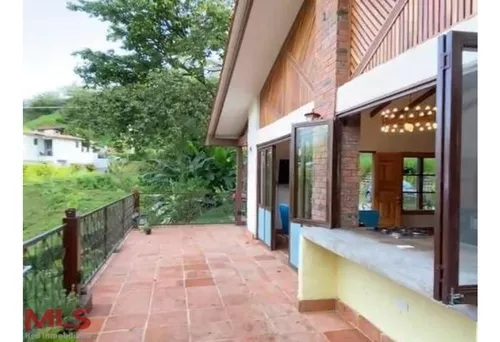 Hermosa Casa Campestre Estilo Colonial(mls#240873)