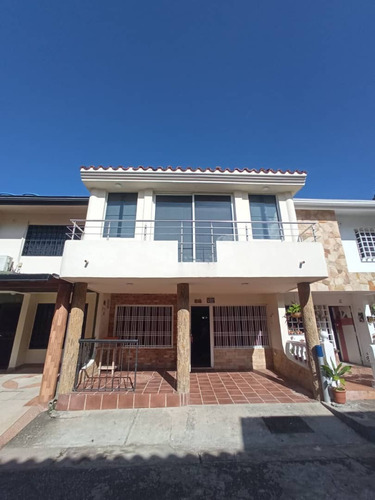 Casas En Venta En San Cristobal.