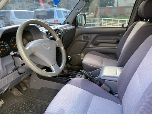 Imagen 10 de 12 de Toyota Meru