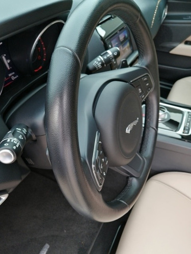 Jaguar - Xe Pure Tech - 2016
