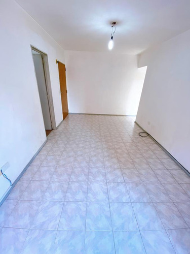 Imagen 3 de 15 de Departamento - S.fer.-vias/centro