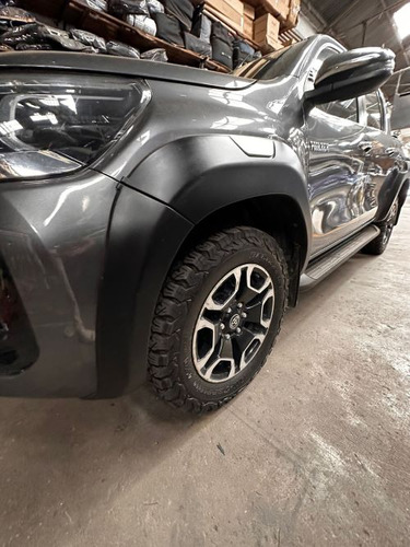 Fenders Toyota Hilux Linea Nueva