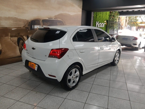 Imagem 3 de 9 de Chevrolet Ônix 1.4 Lt Flex Automático