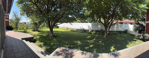 Renta Hermosa Casa De Un Piso - Lomas De La Selva - Cuernavaca