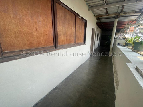 Yonny Silva Rentahouse Vende Excelente Casa Comercial En El Ingenio Guatire Rcys 24-25775