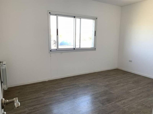 Imagen 19 de 30 de Casa 4 Amb Con Pileta Barrio Santa Juana Canning