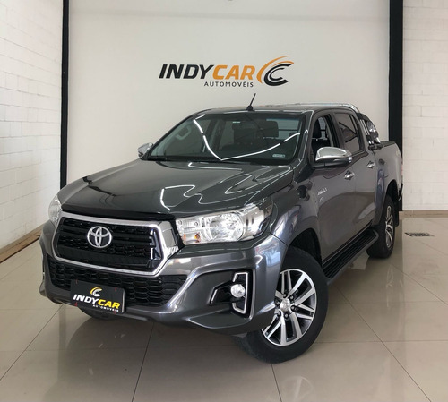 Toyota Hilux 2.7 Srv Cab. Dupla 4x4 Flex Aut. 4p Gasolina e álcool
