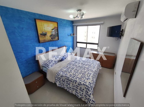 Imagen 8 de 18 de Apartamento En Venta En Playa Grande Vargas La Guaira- Residencias Oasis Beach Cerca Del Hotel Marriott