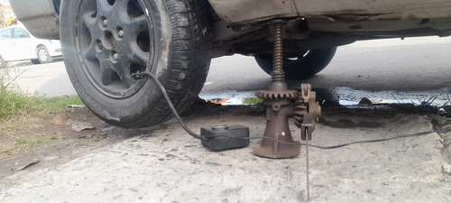 Kriquet Antiguo Excelente (Usado)