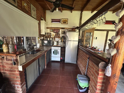 Casa En Venta En De Vicenzo, Golf Club Junin Al 2361