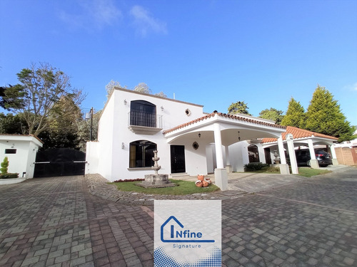 Hermosa Casa En Venta, Ubicada En Excelente Sector