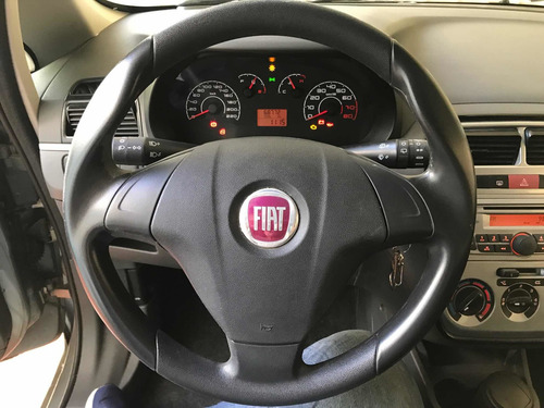Fiat Punto 2012 1.4 Attractive Flex 5p