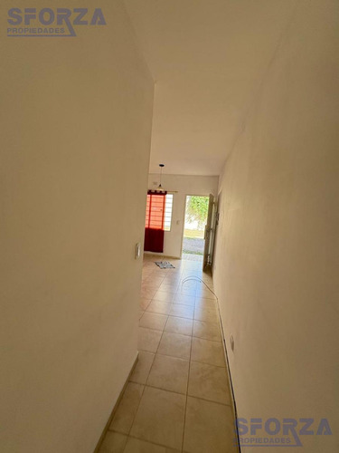 Alquiler De Departamento En Bella Vista Dos Ambientes C/ Patio Trasero