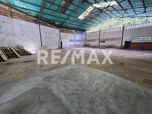 Alquiler De Galpon Industrial En Caucaguita Mun. Sucre (1-b)