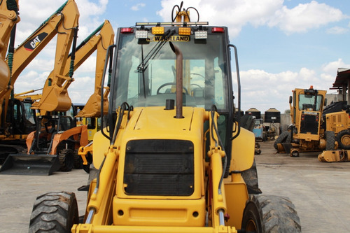 Retroexcavadora New Holland Lb90b 2008
