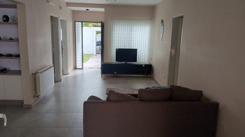 Se Vende Casa Apto Credito Con Quincho En Zona Sur