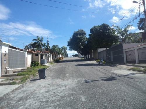 Imagen 4 de 14 de Casa En Venta Ubicada En Urb.santa Elena En Barquisimeto