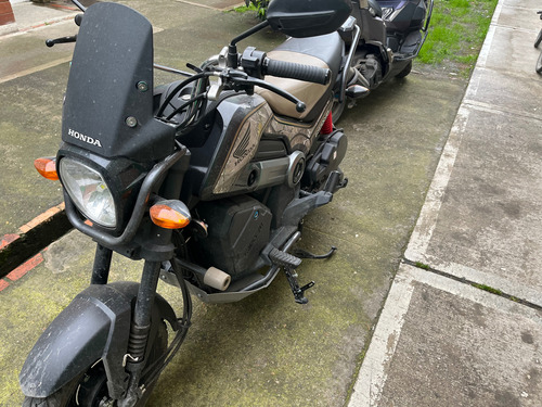 Vendo Honda Navi 2025 En Excelente Estado! :