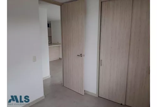 Apartamento Moderno Cerca Al Parque Principal Del ...(mls#249593)