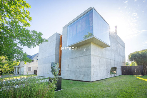 Impresionante Casa En El Yacht, Nordelta