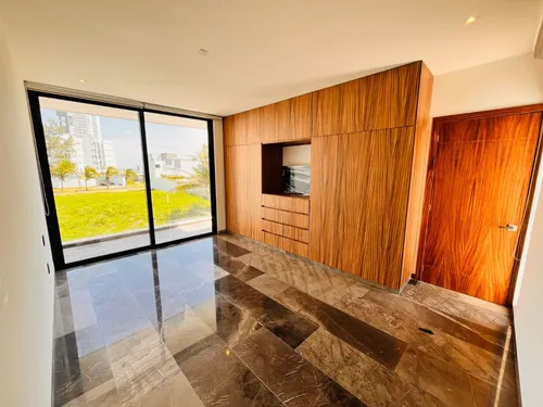 Casa En Venta En Veracruz Con Alberca Fracc. Playas Del Conchal.