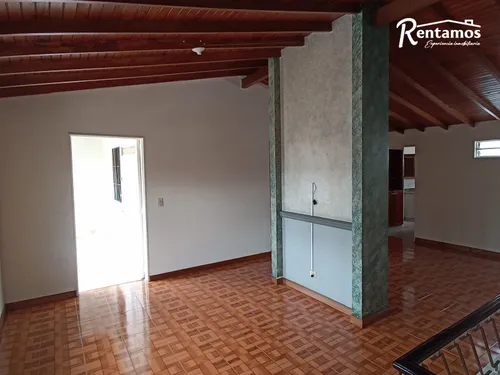 Casa En Arriendo En San Joaquín. Cod A11645